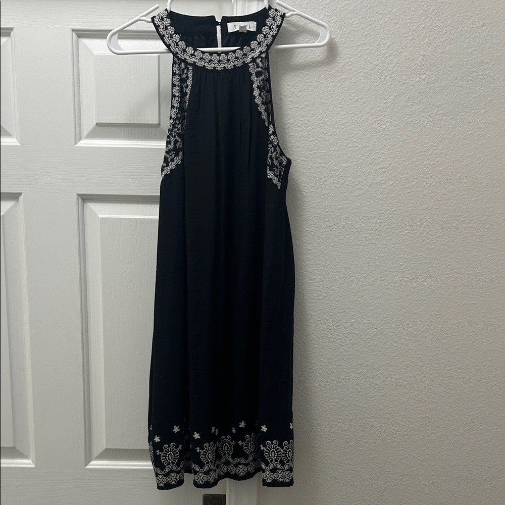 Chic Black Midi Dress with White Embroidery